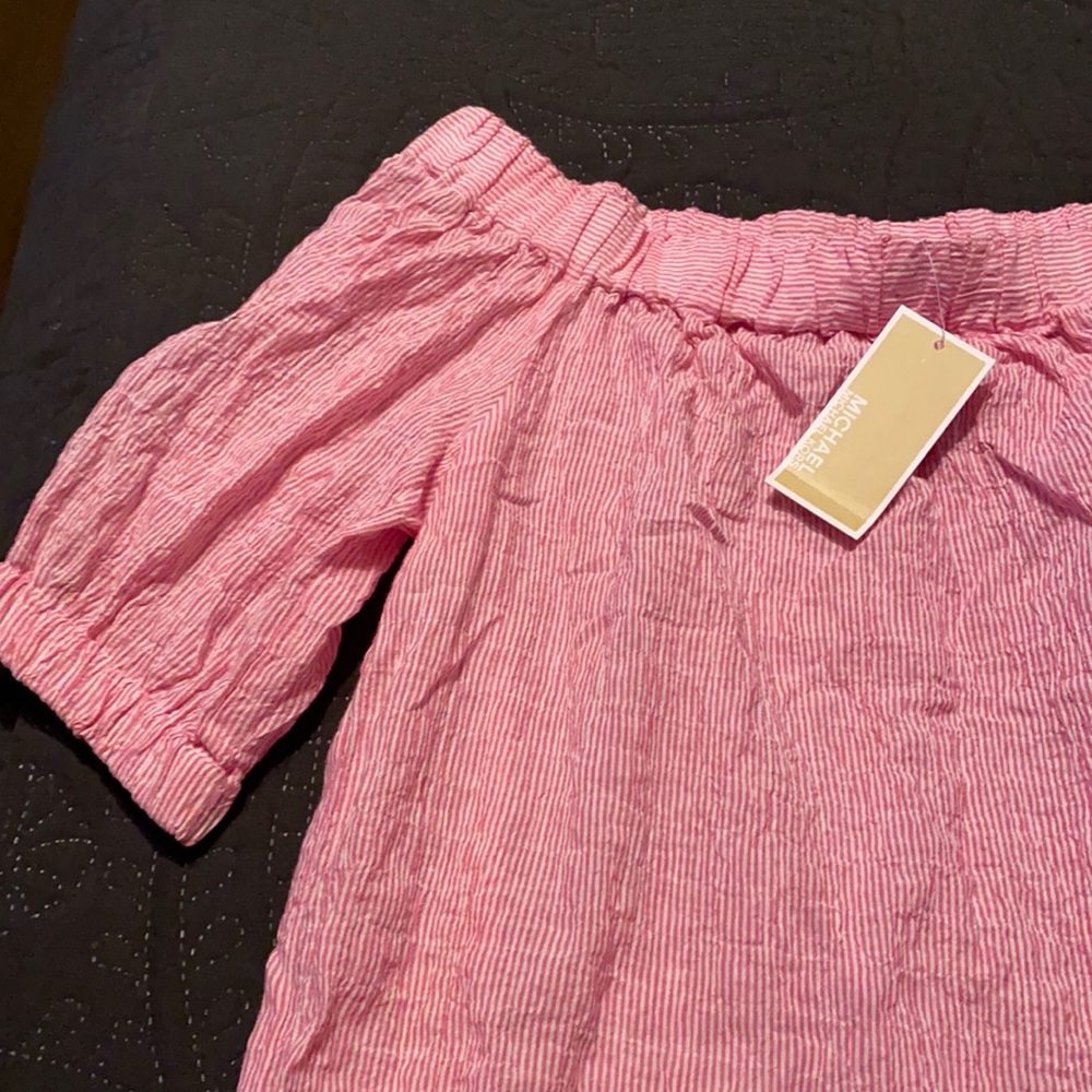 NWT Off the shoulder seersucker top
